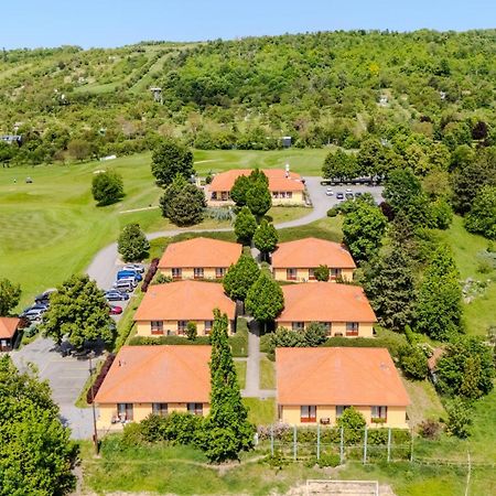 Golf Hotel Austerlitz ภายนอก รูปภาพ