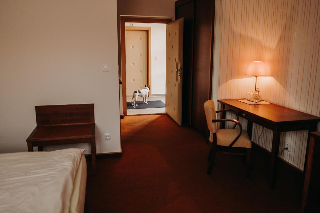 Golf Hotel Austerlitz ภายนอก รูปภาพ