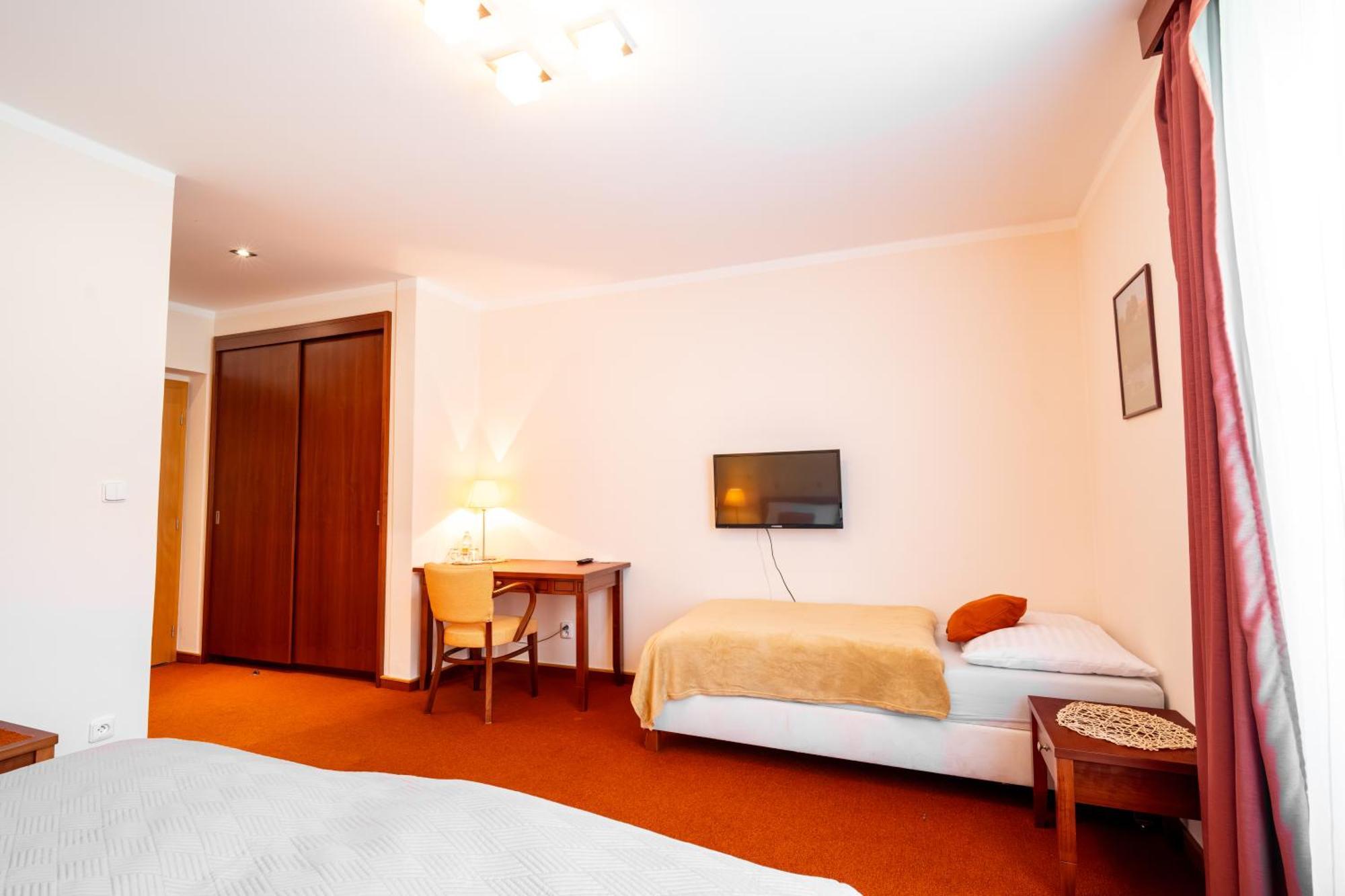Golf Hotel Austerlitz ภายนอก รูปภาพ