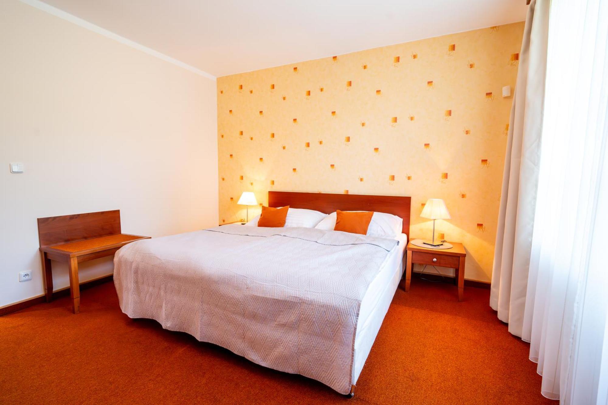 Golf Hotel Austerlitz ภายนอก รูปภาพ