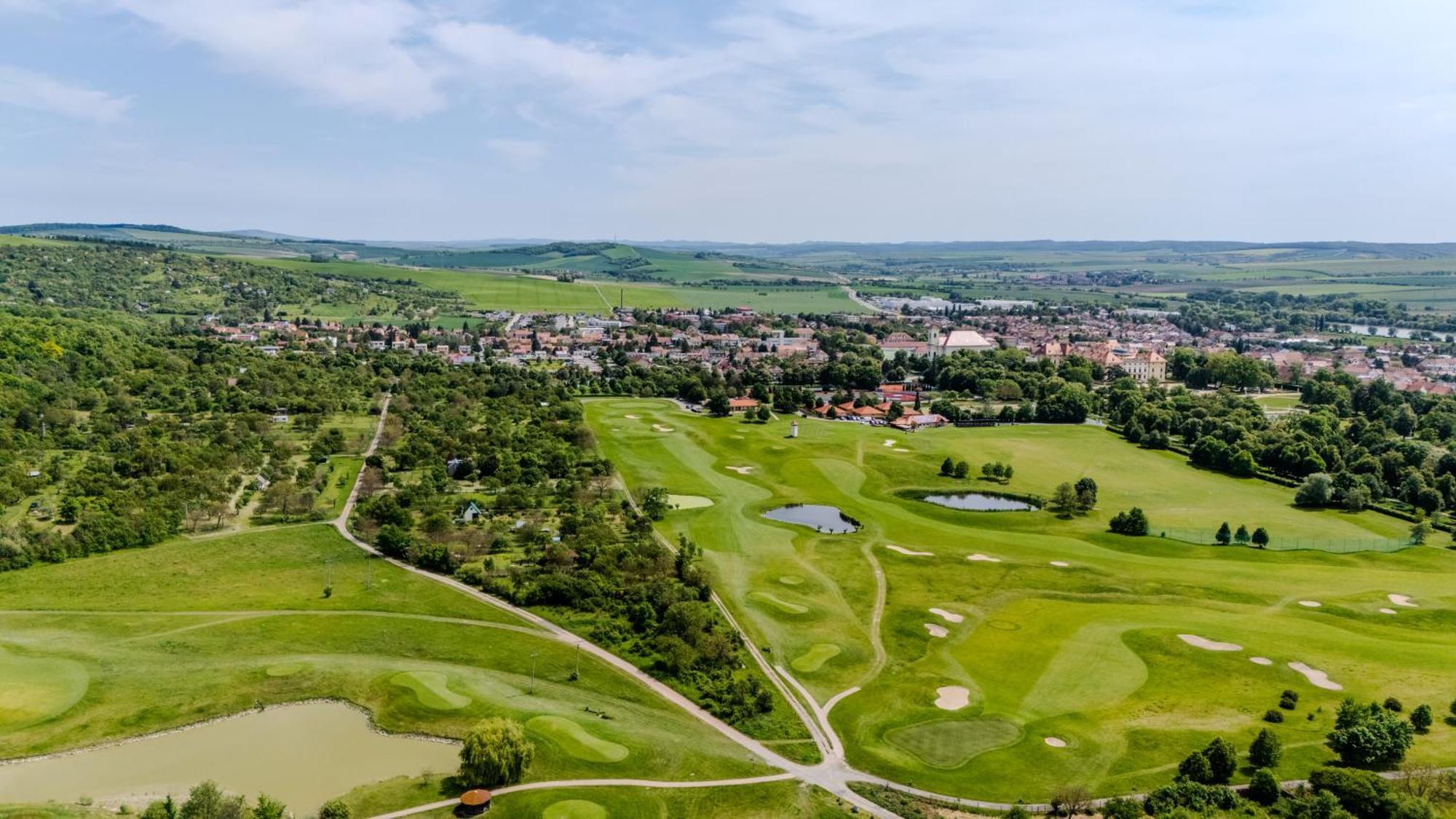 Golf Hotel Austerlitz ภายนอก รูปภาพ